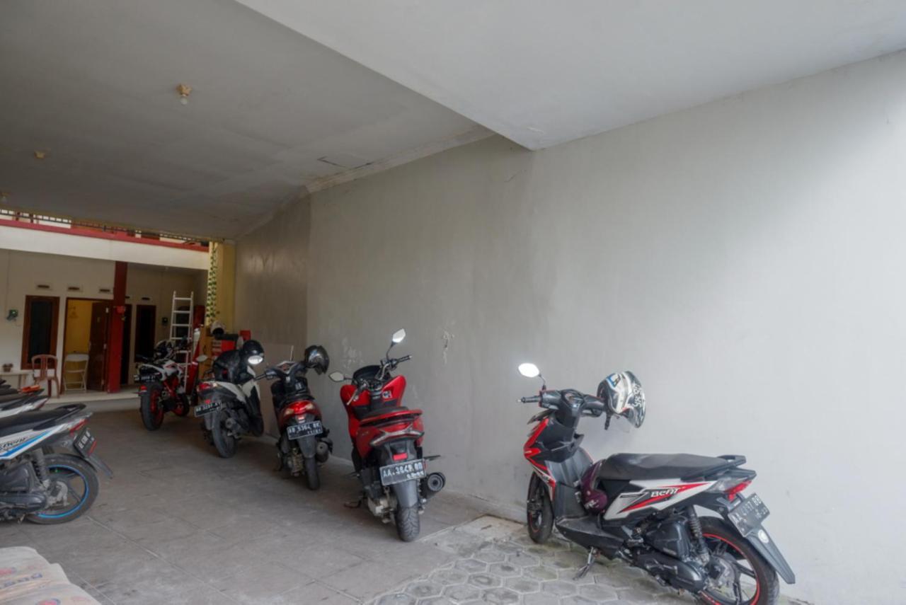 Reddoorz At Mahameru Residence Yogyakarta Kejayan Exterior foto