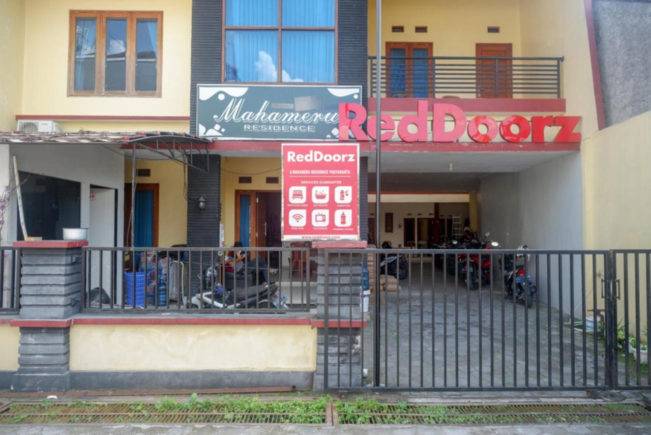 Reddoorz At Mahameru Residence Yogyakarta Kejayan Exterior foto